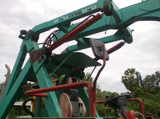 รถคีบอ้อย คีบหลัง ฟอร์ด 6600 เสื้อลาย เกียร์ธรรมดา