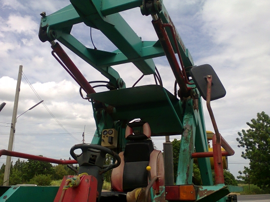 รถคีบอ้อย คีบหลัง ฟอร์ด 6600 เสื้อลาย เกียร์ธรรมดา