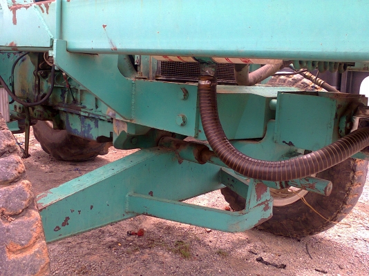 รถคีบอ้อย คีบหลัง ฟอร์ด 6600 เสื้อลาย เกียร์ธรรมดา