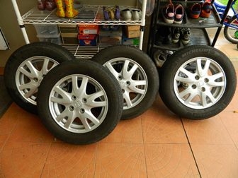 ขายล้อแม็กhonda brio ตัวท็อป +ยาง175-65-14 ปี12 มิชิลิน