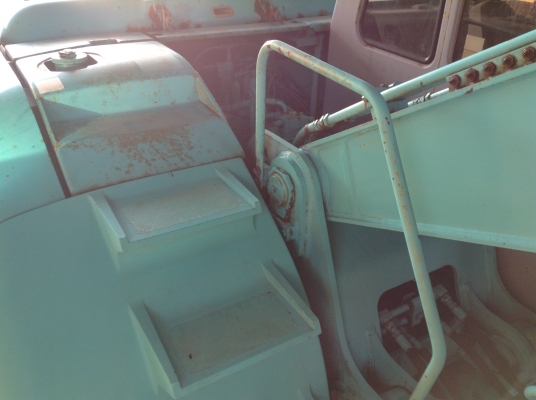 kobelco sk200M5 super เก๋งเหลี่ยม