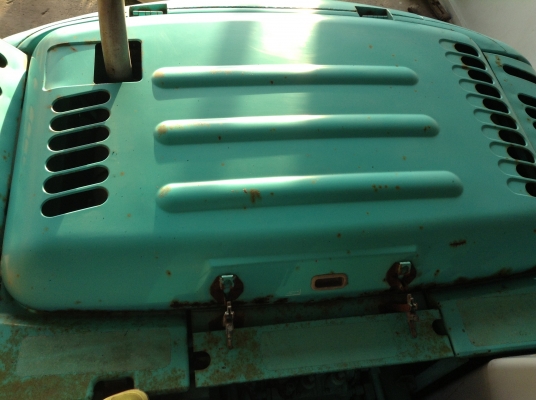 kobelco sk200M5 super เก๋งเหลี่ยม