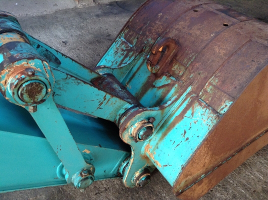 kobelco sk200M5 super เก๋งเหลี่ยม