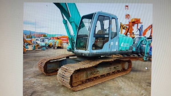 kobelco sk200M5 super เก๋งเหลี่ยม