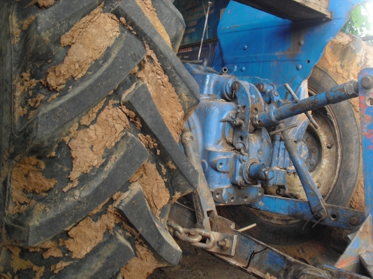 ขายฟอร์ด t5 หาง 6600 ปั้มขาวใหม่ ปั้มแดงใหม่ เช็คระบบใหม่ เครื่องแน่นไม่มีควันขาว ราคา 320000 บาท ขายได้ขายเลย ขายฟอร์ด t5 หาง 6600 ปั้มขาวใหม่ ปั้มแดงใหม่ เช็คระบบใหม่ เครื่องแน่นไม่มีควันขาว ราคา 320000 บาท ขายได้ขายเลย