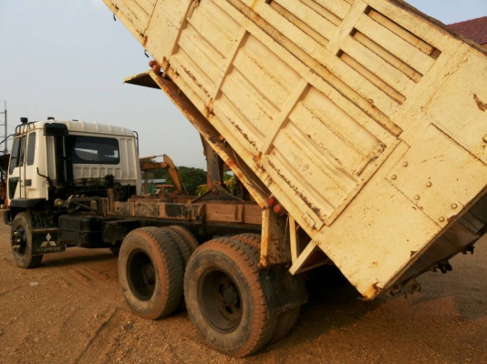 ไอหลงโบ สิบล้อ MITSUBISHI TF 220 แรงม้า รถปี ๓๖ ชอบราคาเท่าไรต่อรองมาได้ครับ.