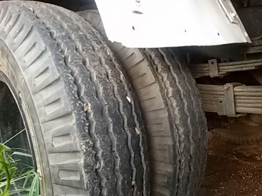 ขาย 6 ล้อISUZU NKR 100แรงม้า (4BC2)รถห้างแท้ๆรถบ้านเดิมๆ (ขายให้ลูกค้ากำแพงเพชรไปแล้วคับ)(ซื้อสด)สวยจัดเครื่องแน่น แห้ง แรงดีสุดๆ แซสซีสวยๆ สวยตลอดเส้น ย่างใหม่ 5 เส้น รถสวยๆพร้อมใช้งานได้เลยไม่ต้อวทำอะไรอีก พร้อมโอน