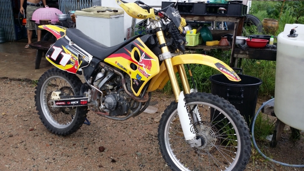 ขายด่วน SUZUKI RM 250 เครื่องโชนิค ลูกสูบCBR