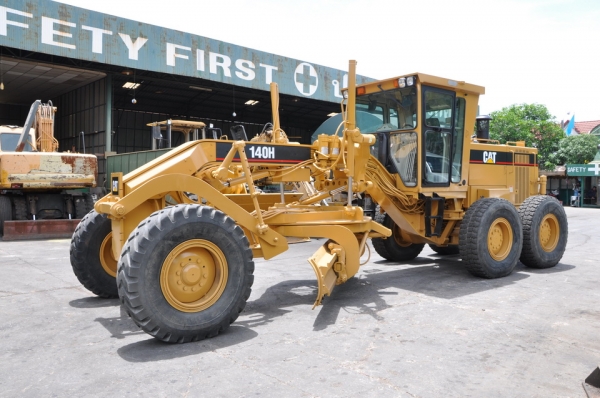CATERPILLAR 140 H  SN  2ZK03075