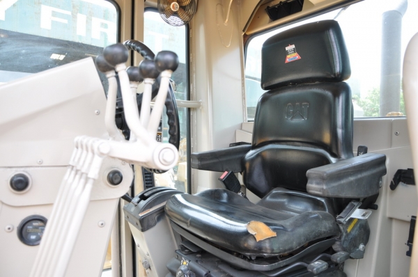 CATERPILLAR 140 H  SN  2ZK03075