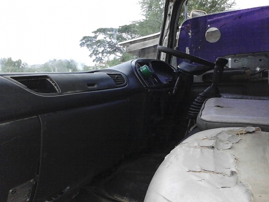 ขายรถสิบล้อ195เด้ก้าปี40ยูโร1กะบะเนียมเครื่องเดิมเกียรฟูเลอร ขายรถสิบล้อ195เด้ก้าปี40ยูโร1กะบะเนียมเครื่องเดิมเกียรฟูเลอร