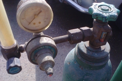 ถังออกซิเจนพร้อมเกวัดสภาพพร้อมใช้งานครับมีเกพร้อมครับเดิมๆครับราคานี้คุ้มครับ