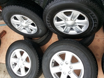 ขายแม็กIsuzu All New Hilander ขอบ16 พร้อมยาง 4 ล้อ