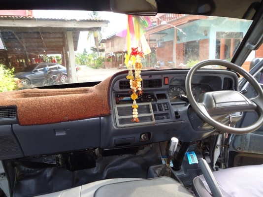 รถตู้ Toyota hiace เครือง 1 KZ เทอร์โบ แรงๆ แต่ ประหยัด น้ำมันคับ รถตู้ Toyota hiace เครือง 1 KZ เทอร์โบ แรงๆ แต่ ประหยัด น้ำมันคับ