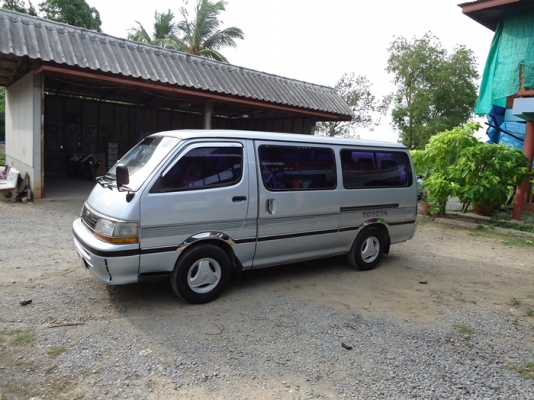 รถตู้ Toyota hiace เครือง 1 KZ เทอร์โบ แรงๆ แต่ ประหยัด น้ำมันคับ รถตู้ Toyota hiace เครือง 1 KZ เทอร์โบ แรงๆ แต่ ประหยัด น้ำมันคับ