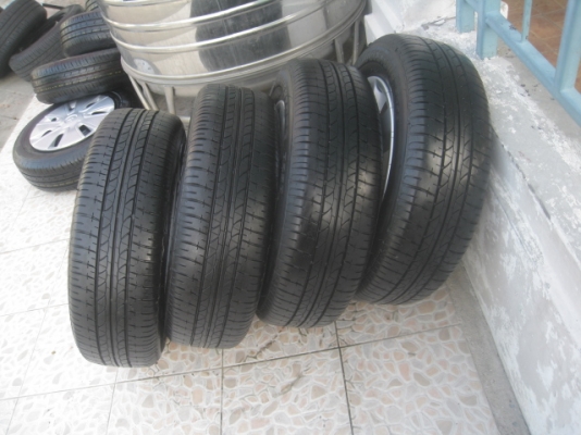 ขายล้อแม็กมือสอง nissan almera 15"x5.5" et40 4รุ100 พร้อมยางปี12 สนใจติดต่อเล็กคลองสามครับ 081-3747940