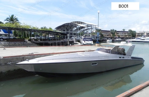 เรือยอช Wild Thing Off-shore racer/cruiser สนใจติดต่อ 090-268-2228