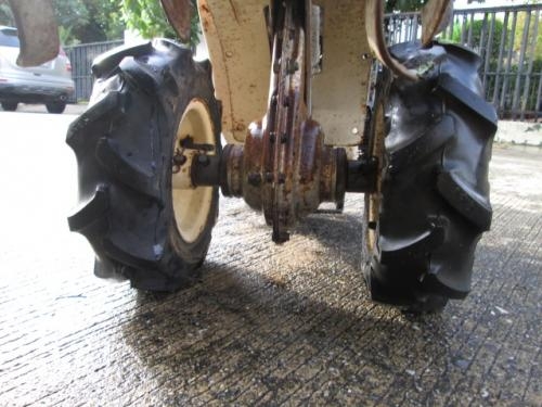 รถพรวนดินเดินตาม!!! รหัสสินค้า : 13001363 ยี่ห้อ : YANMAR รุ่น : YK300