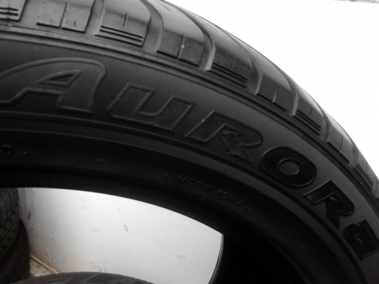 265/50R20 ไม่มีปะทั้ง 2 เส้น . ปี 11 TEL.081-427-3941