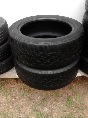 265/50R20 ไม่มีปะทั้ง 2 เส้น . ปี 11 TEL.081-427-3941