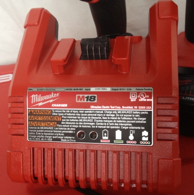 ชุดสว่านไร้สาย Milwaukee 2797-22 มีสว่านกระแทกและสว่านไขควง กล่องใหญ่มาก ชุดสว่านไร้สาย Milwaukee 2797-22 มีสว่านกระแทกและสว่านไขควง กล่องใหญ่มาก