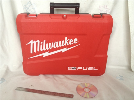 ชุดสว่านไร้สาย Milwaukee 2797-22 มีสว่านกระแทกและสว่านไขควง กล่องใหญ่มาก ชุดสว่านไร้สาย Milwaukee 2797-22 มีสว่านกระแทกและสว่านไขควง กล่องใหญ่มาก