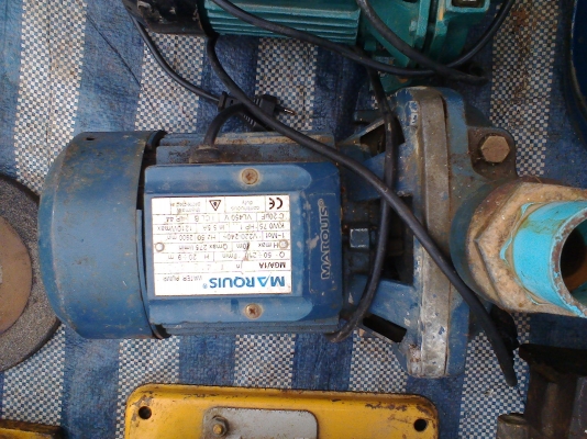 ปั้มน้ำ นิ้วครึ่งสภาพเดิมๆครับพร้อมใช้งานครับ ขนาด 1 นิ้วครึ่งครับสวยๆครับราคานี้คุ้มครับ