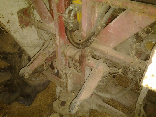 ขายรถไถนังขับเครื่องคูโบต้า2สูบของสิงห์สยามลดเหลือ35000บาท ขายรถไถนังขับเครื่องคูโบต้า2สูบของสิงห์สยามลดเหลือ35000บาท