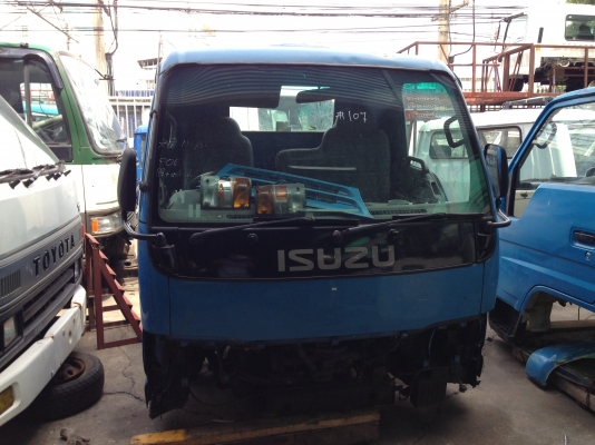 ขายหัว. อีซูซุ NKR. การ์ตูน หลังคาสูง 12 โวล์ต