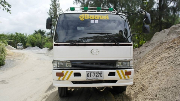 Hino 3M M10C
