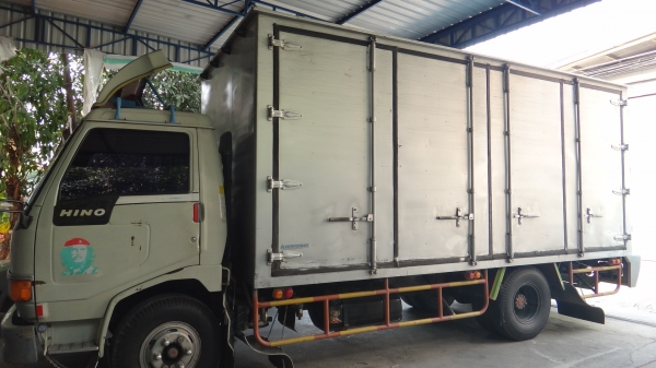 ขายรถบรรทุก 6 ล้อ ตู้บรรทุก