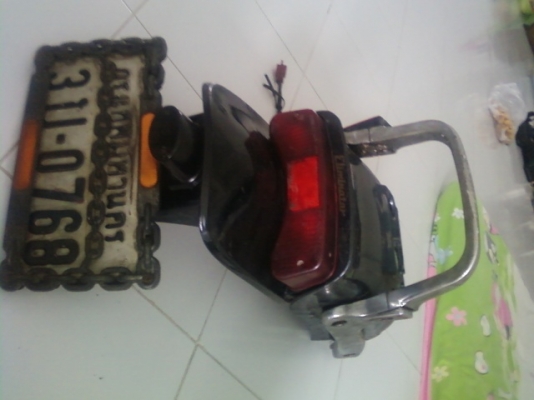 ขายชุดบังโคลนหลัง อิลิมิเนเตอร์ KAWASAK 400 CC ราคา 1000 บาท