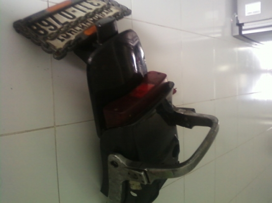 ขายชุดบังโคลนหลัง อิลิมิเนเตอร์ KAWASAK 400 CC ราคา 1000 บาท