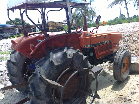 ขาย KUBOTA L3001 ราคาถูกๆพร้อมใช้งาน