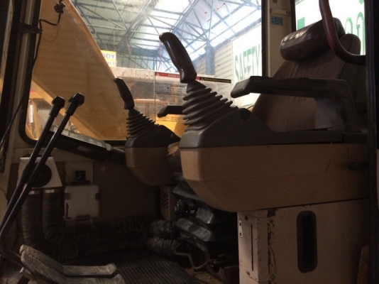 Komatsu PC150NHD-5K นำเข้าจากยุโรป ราคาไม่แพง