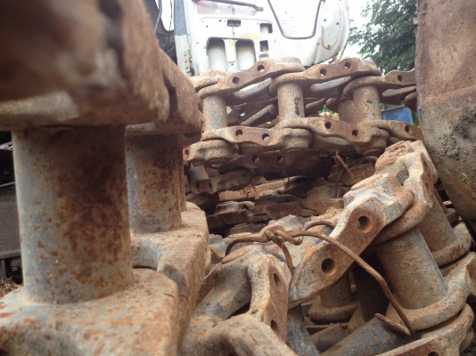 ขายโซ่ D50A 1คู่ครับ ขายโซ่ D50A 1คู่ครับ