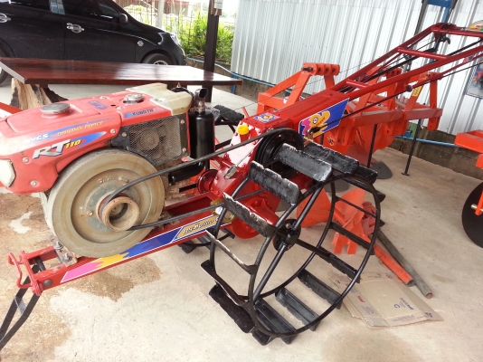 เครื่องคูโบต้า RT110 เดิมๆ โครงกระทิงแดง ยกชุด 40000 บาท