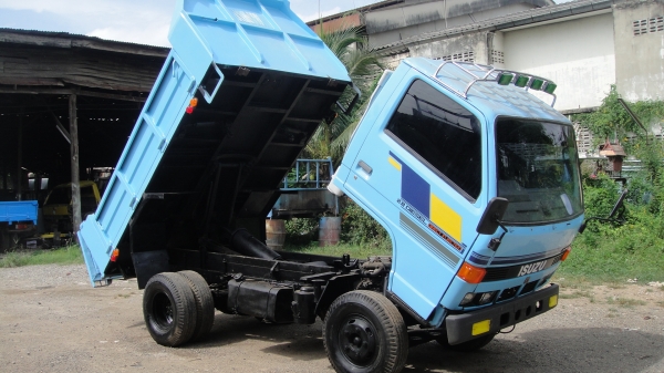 ISUZU NKR ดั๊ม3คิว เครื่องดี ดั๊มดี พร้อมใช้