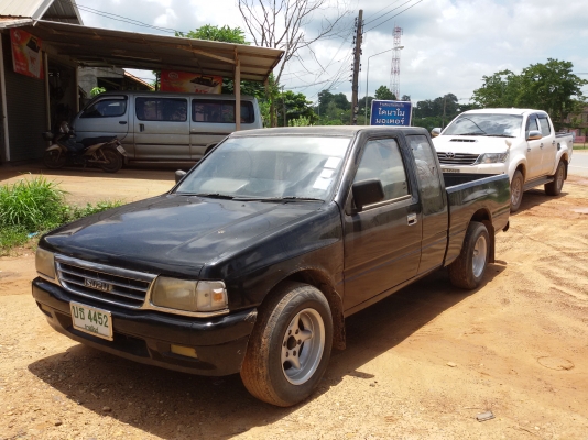 มังกรทอง ยอมประหยัด  เครืื่อง 87 หน้าตาเดิมๆ ขับทุกวัน 99000