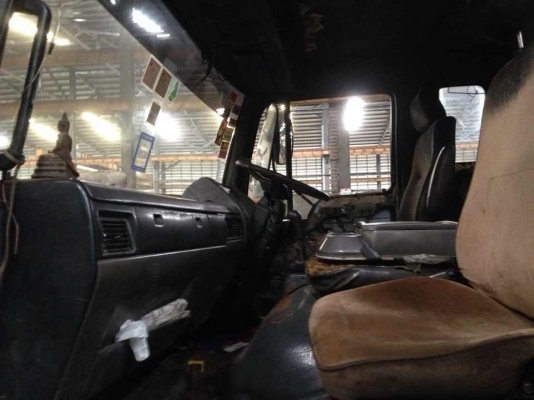 ประกาศขายรถฮีโน่สิงค์ไฮเทก195แรงม้า2เพลาเครื่องดีขายตามสภาพๆพร้อมใช้สนใจติดต่อเจ้าของโดยตรงราคาไม่แรงคุยกันได้