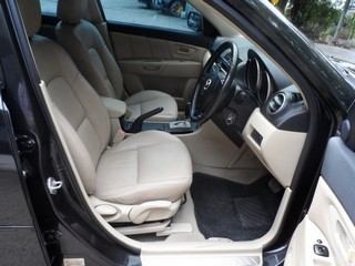 MAZDA 3 - 1.6 AUTO ปี 2005 รถสวยพร้อมใช้ จัดไฟแนนซ์ได้ ไม่ต้องมีคนค้ำ T.086-527-9533