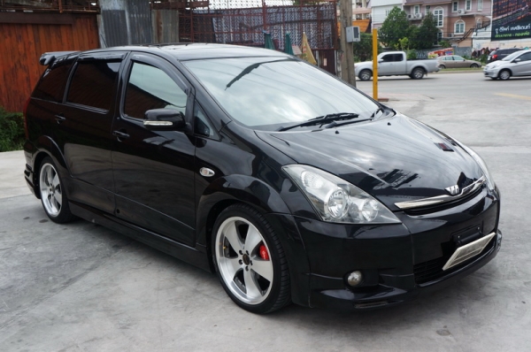 TOYOTA WISH ปี 2004 ตัว TOP ขายรถสวย ชุดแต่งรอบคัน หลังคา sunloob ติดแก็ส LPG หัวฉีด (ENERGY REFORM) ล้อ MAX แต่ง เบาะหนัง เครื่องแน่น ช่วงล่างดี แอร์เย็นๆ ภายในสถาพสวย สีสวย รถพร้อมใช้งาน จัดไฟแนนได้