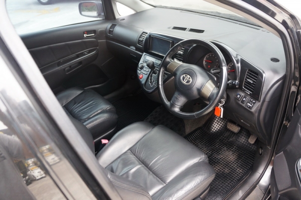 TOYOTA WISH ปี 2004 ตัว TOP ขายรถสวย ชุดแต่งรอบคัน หลังคา sunloob ติดแก็ส LPG หัวฉีด (ENERGY REFORM) ล้อ MAX แต่ง เบาะหนัง เครื่องแน่น ช่วงล่างดี แอร์เย็นๆ ภายในสถาพสวย สีสวย รถพร้อมใช้งาน จัดไฟแนนได้