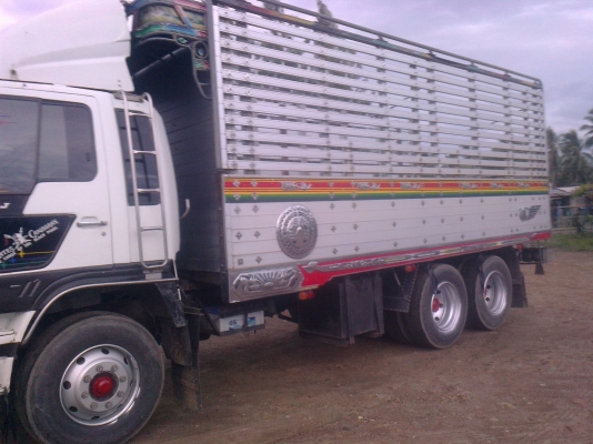 ขายรถ 10 ล้อ  ราคา 880000  บาท