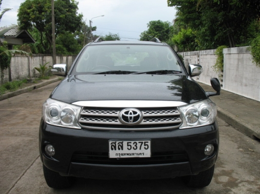 FORTUNER LPG โดนัท 2.7 AUTO ไม่เคยชนครับ