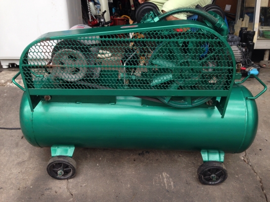 ขายปั้มลม Sunwa ขนาดมอเตอร์ 1/2 HP. 220 V ไฟบ้าน สภาพของใหม่ ใช้ทดลองงานแล้วก็เก็บครับ วิ่งนิ่ม พร้อมใช้งาน