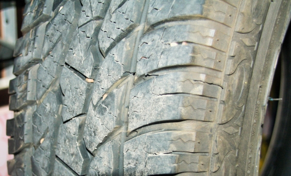 ขายยาง Maxxis 700 Bravo A/T(245/70R16) 10,500 บาท