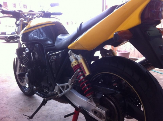 มาใหม่ cb400 ปี98 รุ่นฉลอง50ปีแท้ ปรับราคาใหม่ รถอีก 5คัน ครับต่อลองได้