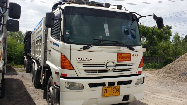 ต้องการขายรถพ่วง แม่-ลูก ฮีโน่344แรง