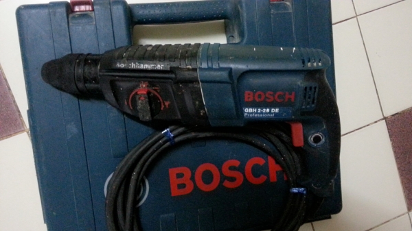 ขายสว่านไฟฟ้าระบบโรตารี่ยี่ห้อBOSCHรุ่นGBH2-26DE ทำงานได้3ระบบสภาพสวยๆครับ